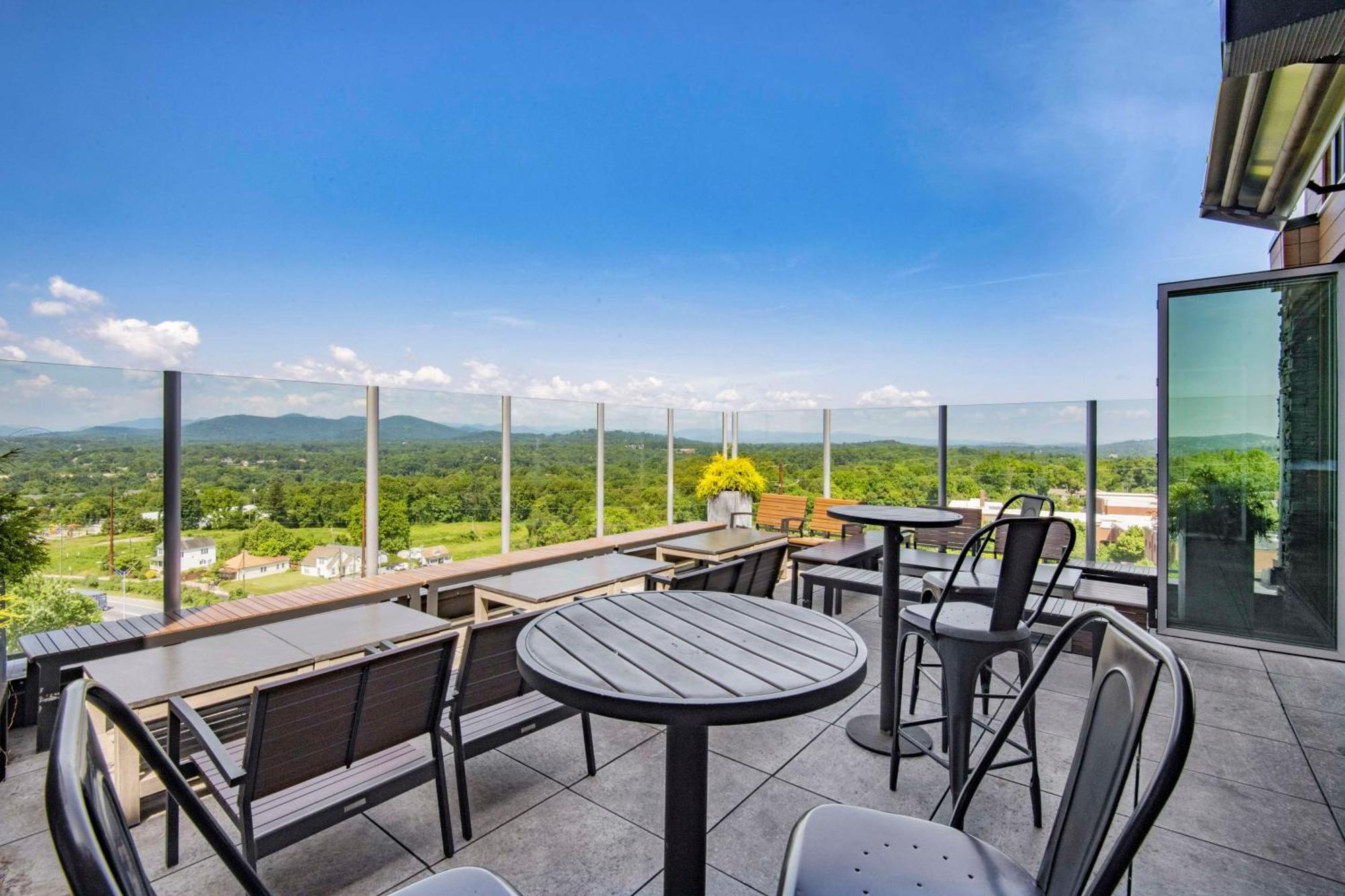 Doubletree By Hilton Asheville Downtown Eksteriør bilde