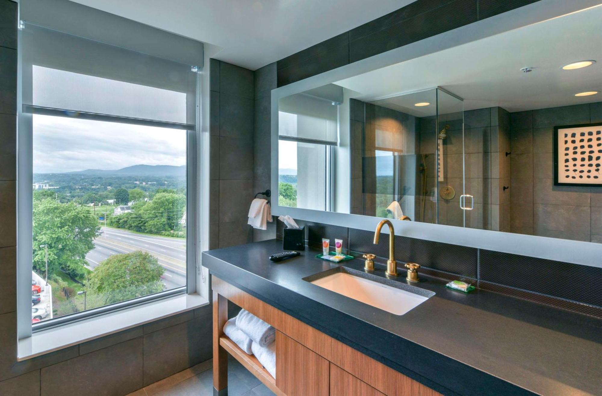 Doubletree By Hilton Asheville Downtown Eksteriør bilde
